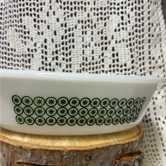 Vintage “Glassbake #235” 1 qt. Oval MCM Green Patterned Glass Dish/Bow/ - Picture 2 of 10